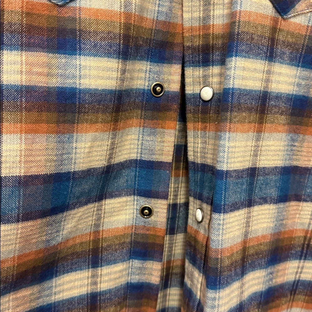 ✨ Pendleton Plaid Snap-Front Shirt | Men’s Medium | Excellent Condition ✨ - Picture 4 of 6